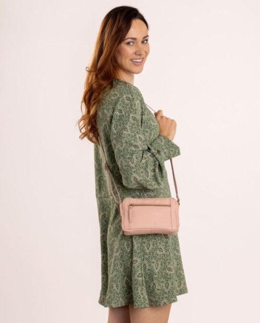Destinationdressing.shop9fa46fa106 1
