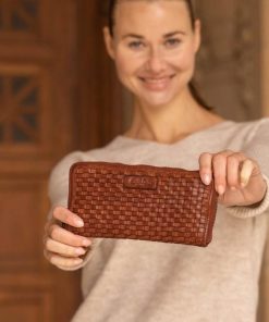 Destinationdressing.shope6df1b83bb 1