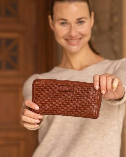 Destinationdressing.shope6df1b83bb 1